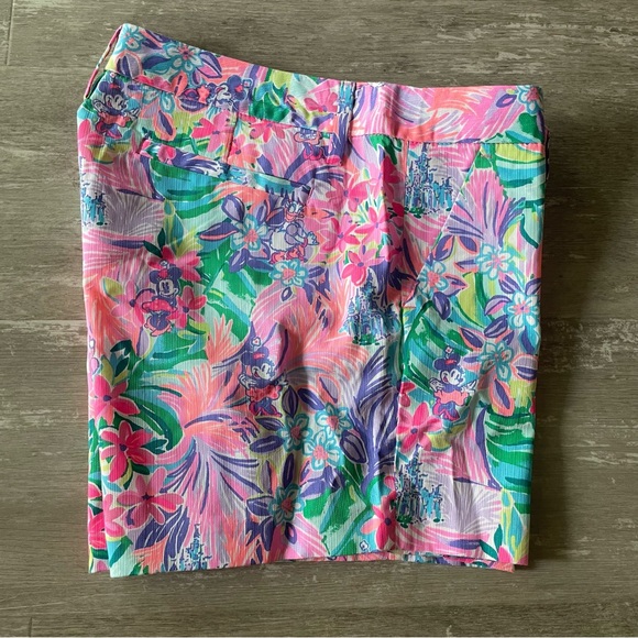 NWT Lilly Pulitzer Disney Parks Minnie Mouse and Daisy Duck Callahan Shorts - Picture 6 of 6